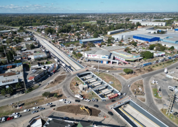 La Provincia inauguró el Viaducto Bajo Nivel de la Ruta 4 en Almirante Brown
