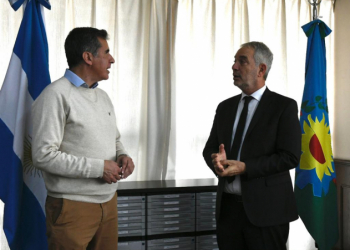 Alak se reunió con el senador Martínez