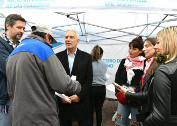 Los vecinos y vecinas pudieron acceder a atención y asesoramiento en trámites de documentación, recibir orientación jurídica y p