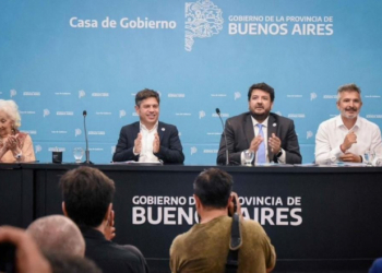 Además se entregaron certificados a estudiantes que finalizaron los cursos de la Escuela Provincial de Derechos Humanos, del Pla