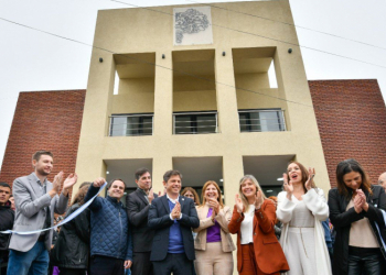 Alvarez Rodríguez inauguró junto a Kicillof  la Casa de la Provincia en Los Toldos - General Viamonte