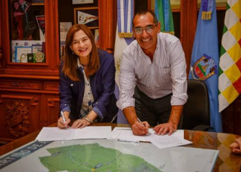 Firma de convenios para fortalecer políticas de género en Azul