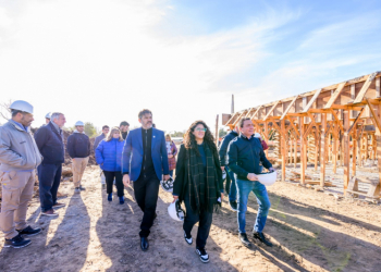 Barrios, Bianco y Watson recorrieron el nuevo Polo Educativo que se está construyendo en el barrio La Carolina.
