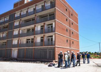 Recorrida por avances de obras en San Justo