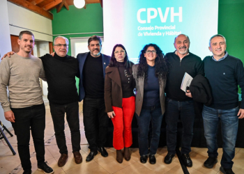 Barrios, Bianco, Batakis, Larroque y Secco participaron del relanzamiento del Consejo Provincial de Vivienda y Hábitat