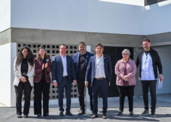 Barrios, Kicillof, Bianco, Terigi, Batakis y Watson inauguraron un nuevo polo educativo en Florencio Varela