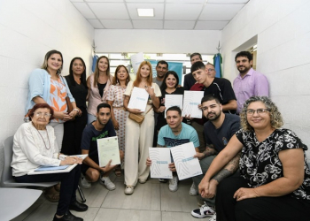 SE REALIZÓ ENTREGA DE ACTAS DE NACIMIENTO EN ITUZAINGÓ
