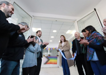Kreplak inauguró un Centro de Atención Primaria y entregó una ambulancia