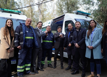 Kicillof y Kreplak inauguraron un CAPS y entregaron ambulancias