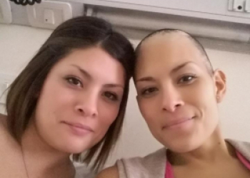 Gisele y Elizabeth, su gemela y donante.