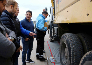 Marinucci y Granados supervisaron el operativo de pesaje de cargas.