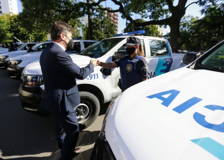 Kicillof puso en marcha 60 nuevos patrulleros para el municipio de La Plata