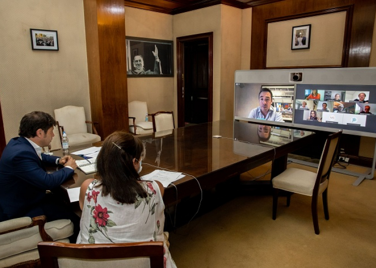 Kicillof con empresas de construcción