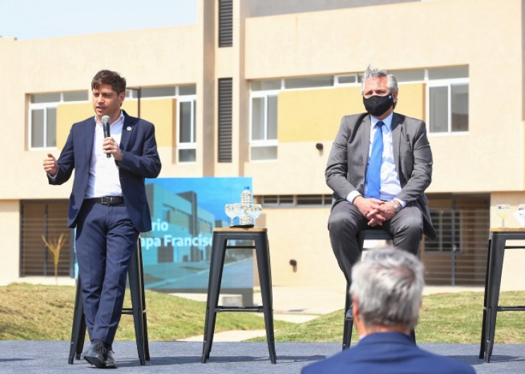 Kicillof participó junto al Presidente de la entrega de viviendas del programa Procrear