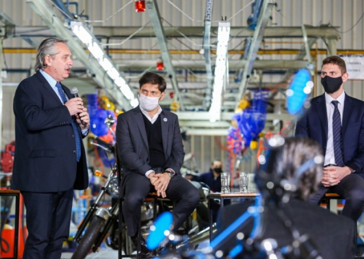 Kicillof participó junto al Presidente del lanzamiento de una nueva línea de producción de motocicletas