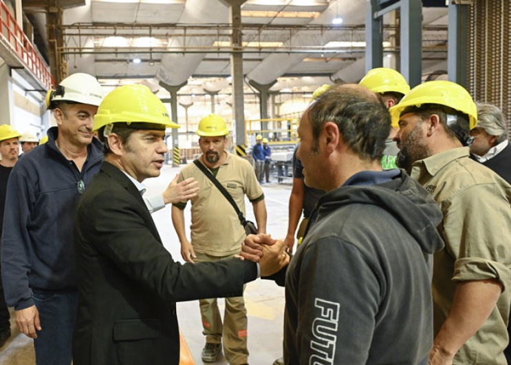 Kicillof se reunió con productores, comerciantes y representantes gremiales