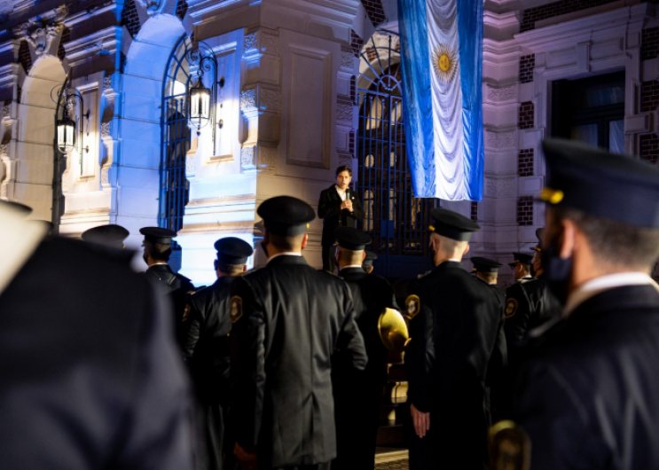 Kicillof encabezó el acto por el 205° aniversario de la Declaración de la Independencia