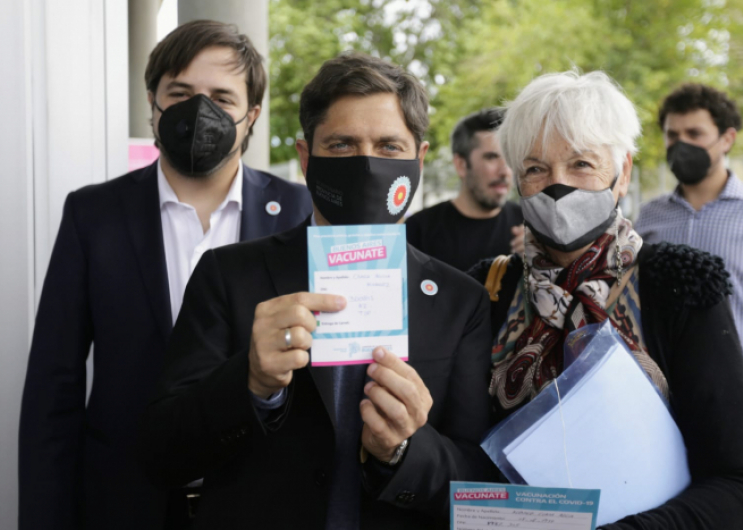 Kicillof: “En la primera etapa, la gente esperaba a la vacuna, ahora la vacuna está esperando a la gente”