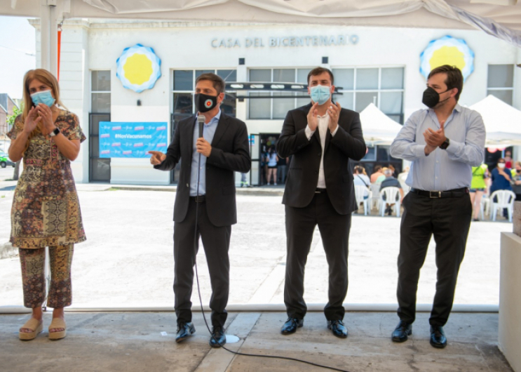 Kicillof anunció la vacunación libre con tercera dosis para mayores de 60 años, trabajadores de la salud e inmunodeprimidos