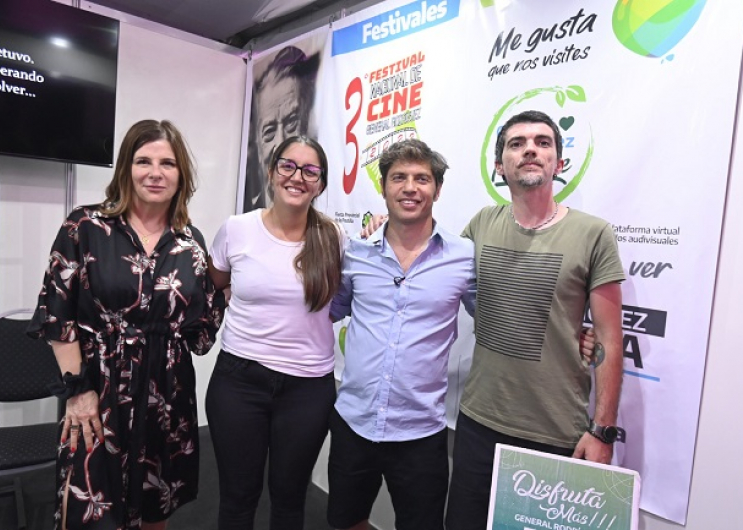 203° Aniversario de la Provincia:  Kicillof asistió a la Feria de Industrias Creativas