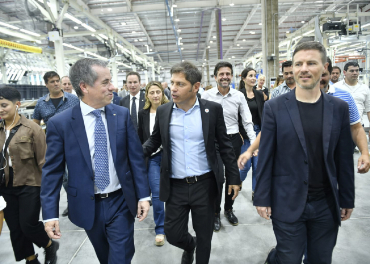 Kicillof participó de la puesta en marcha de una nave industrial de Toyota