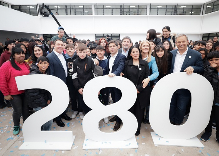 Kicillof y Magario inauguraron el edificio educativo Nº280