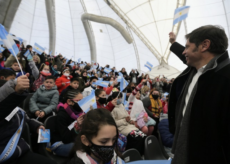 Jura a la bandera en Tecnópolis