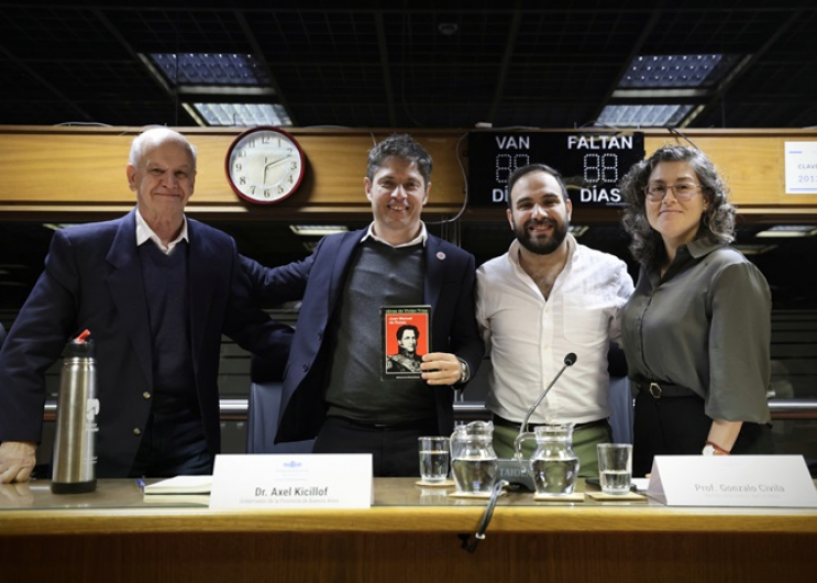 Kicillof participó de una jornada por el aniversario del Desembarco de los 33 Orientales