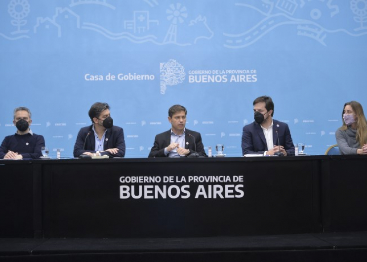 Kicillof realizó los anuncios junto a Larroque, Bianco, Kreplak y Vila