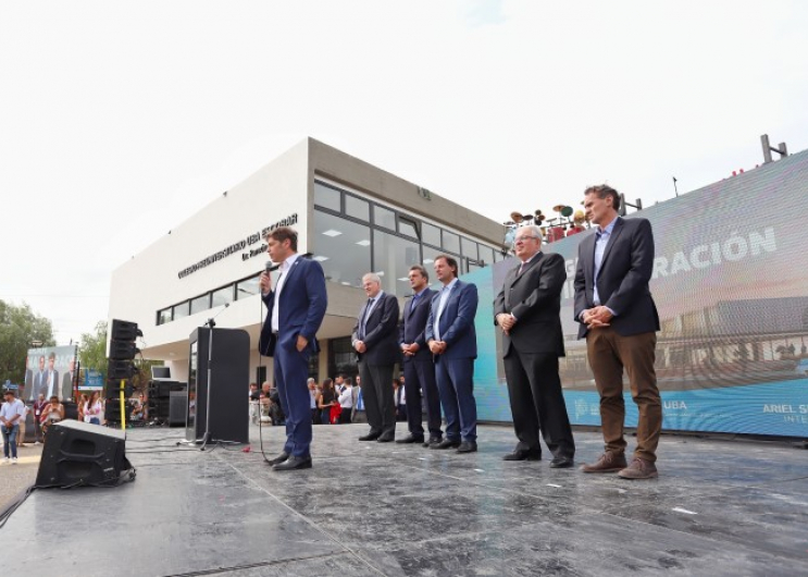 El gobernador Axel Kicillof participó de la inauguración del Colegio Preuniversitario Dr. Ramón Cereijo, en Escobar. 