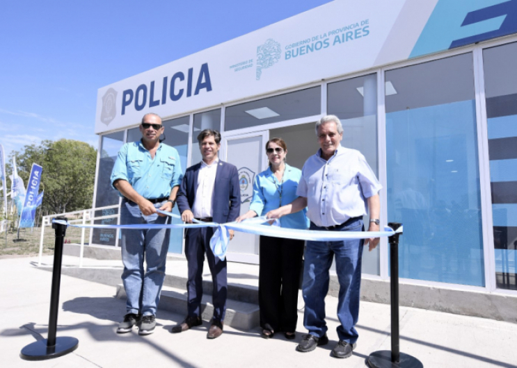 Axel Kicillof junto a Sergio Berni, Blanca Cantero y Carlos Acuña.