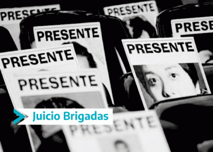 “Cuando mi abuela salía, le robaba fotos, le robaba historia”