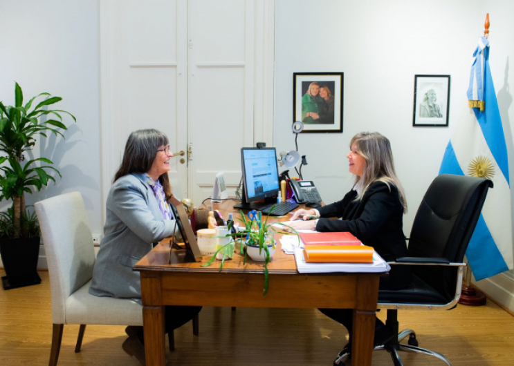 El Ministerio de Gobierno tendrá dos nuevas políticas de abordaje y articulación poblacional El Ministerio de Gobierno tendrá dos nuevas políticas de abordaje y articulación poblacional