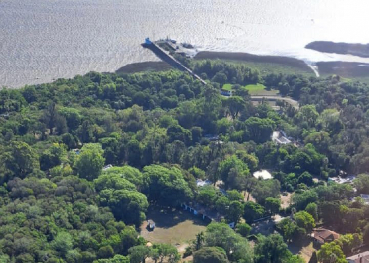 Comenzaron los trabajos de refuncionalización del muelle de la isla Martín García