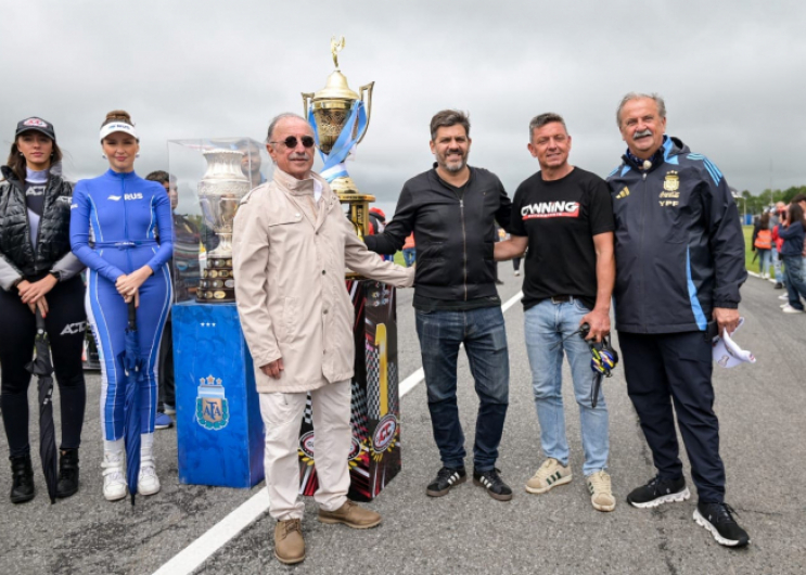 Bianco participó en la premiación del Gran Premio Coronación del TC