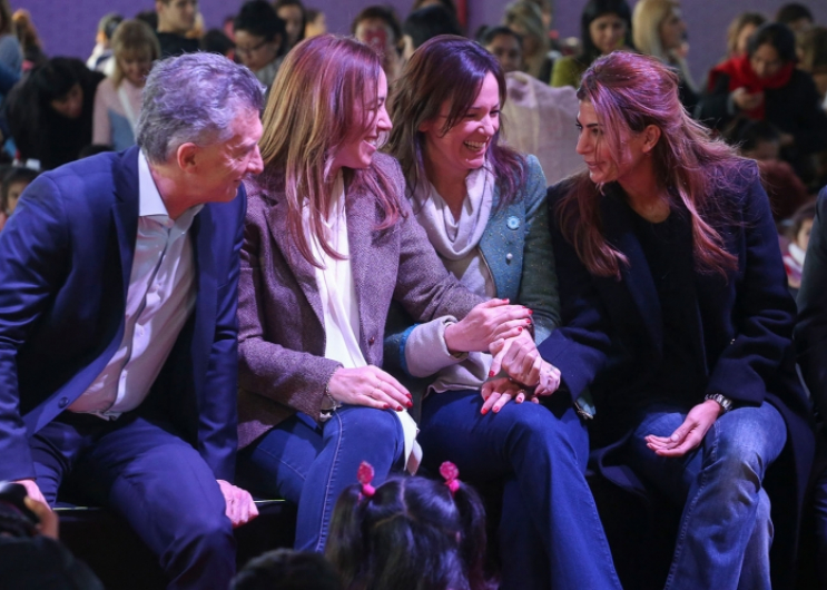 La gobernadora acompañó al presidente Mauricio Macri y al jefe de gobierno de la Ciudad, Horacio Rodríguez Larreta, en el festej
