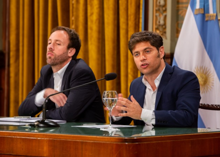 El gobernador Axel Kicillof brindó una conferencia de prensa para explicar los próximos pasos a seguir en relación con la situac