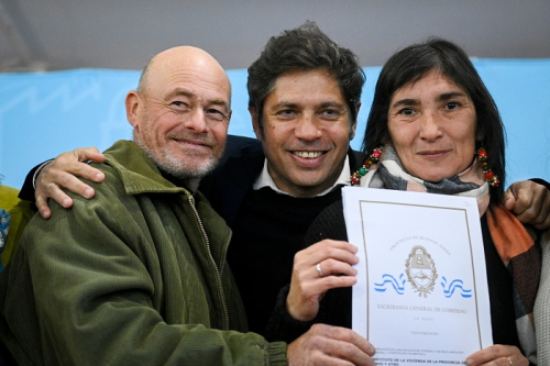Kicillof gestionó más de cien escrituras para familias Henderson.