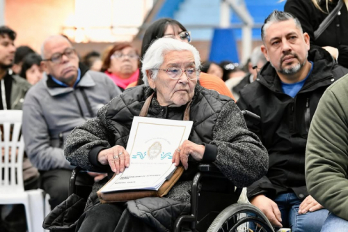Kicillof y Magario entregaron más de 1.400 escrituras gratuitas