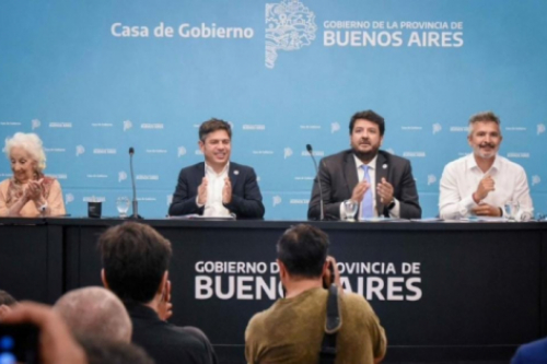 Además se entregaron certificados a estudiantes que finalizaron los cursos de la Escuela Provincial de Derechos Humanos, del Pla