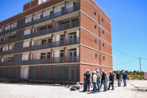 Recorrida por avances de obras en San Justo