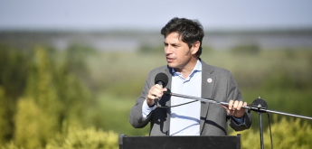 Kicillof: "La caída del consumo es consecuencia de políticas que benefician a pocos: hay que volver a promover el turismo"