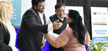 PROVINCIA ENTREGÓ MÁS DE 900 ESCRITURAS EN 4 MUNICIPIOS