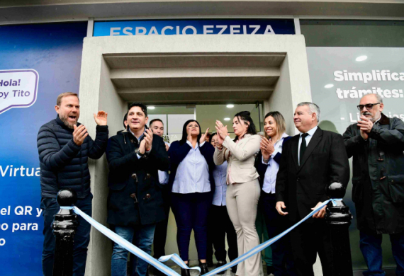 El Ministro Marinucci y el Intendente Granados encabezaron el corte de cintas.