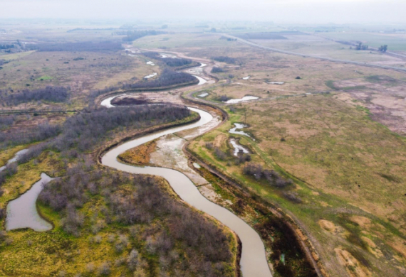 Avanzan los trabajos de adecuación del cauce del Río Areco