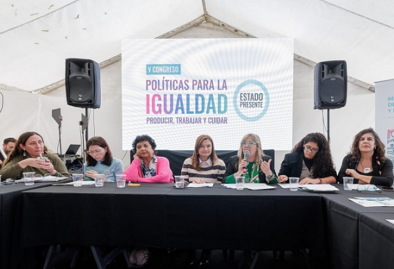 Alvarez Rodríguez: "tenemos una agenda por delante para construir juntas una sociedad con dignidad”