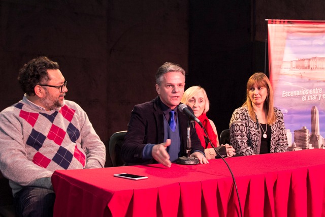 Mariano Moro (Director Teatro Auditorium)  y Guillermo Alberto Ríos (Secretario de Cultura de Rosario)