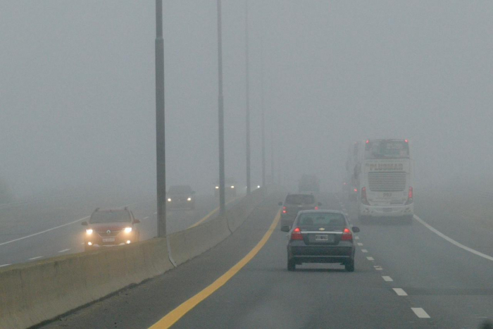 Niebla sobre la Autopista Buenos Aires - La Plata.
