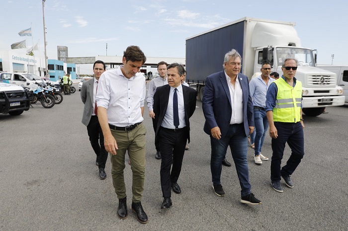 El Ministro D'Onofrio junto a Giuliano, Arteaga y Martínez Carignano.