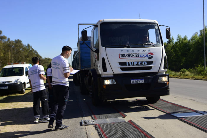 Transporte intensifica los controles de cargas en rutas y caminos provinciales.